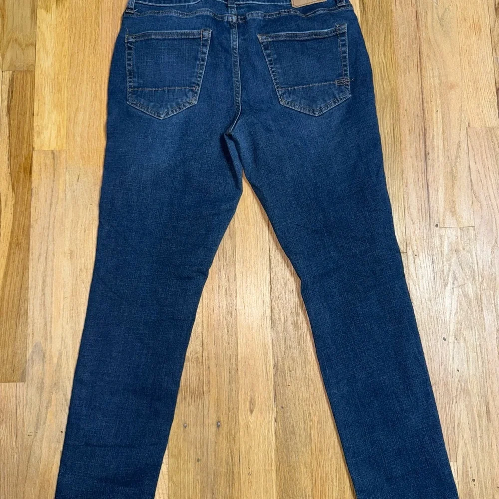 Classic Blue Women's Jeans - Picture 6 of 7